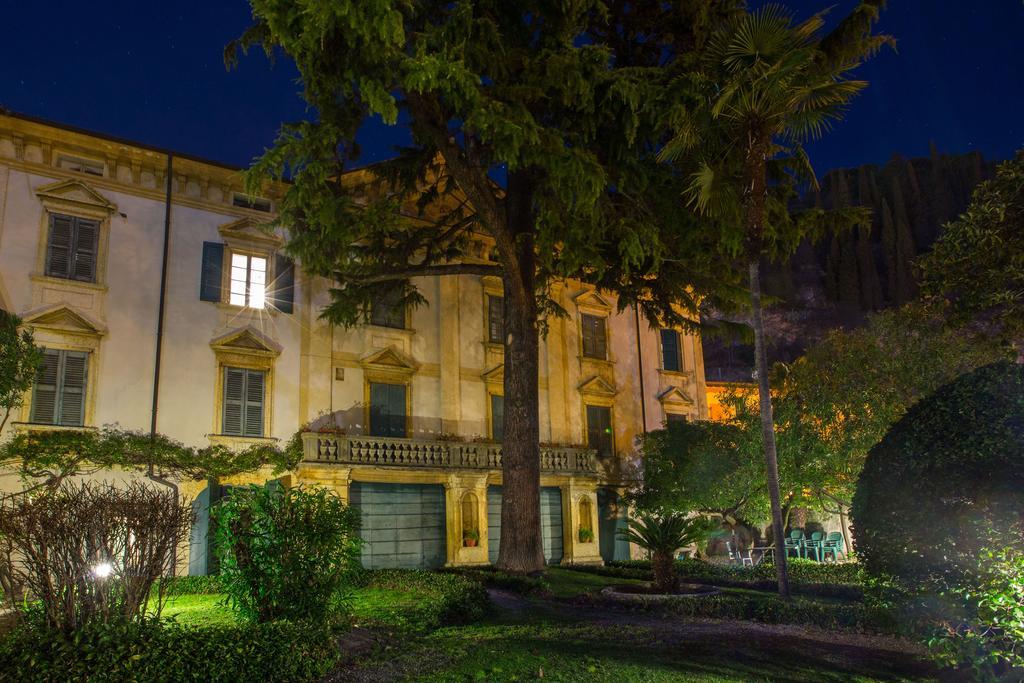 Il Batti Apartment Water Front And Private Beach Toscolano-Maderno Exterior foto