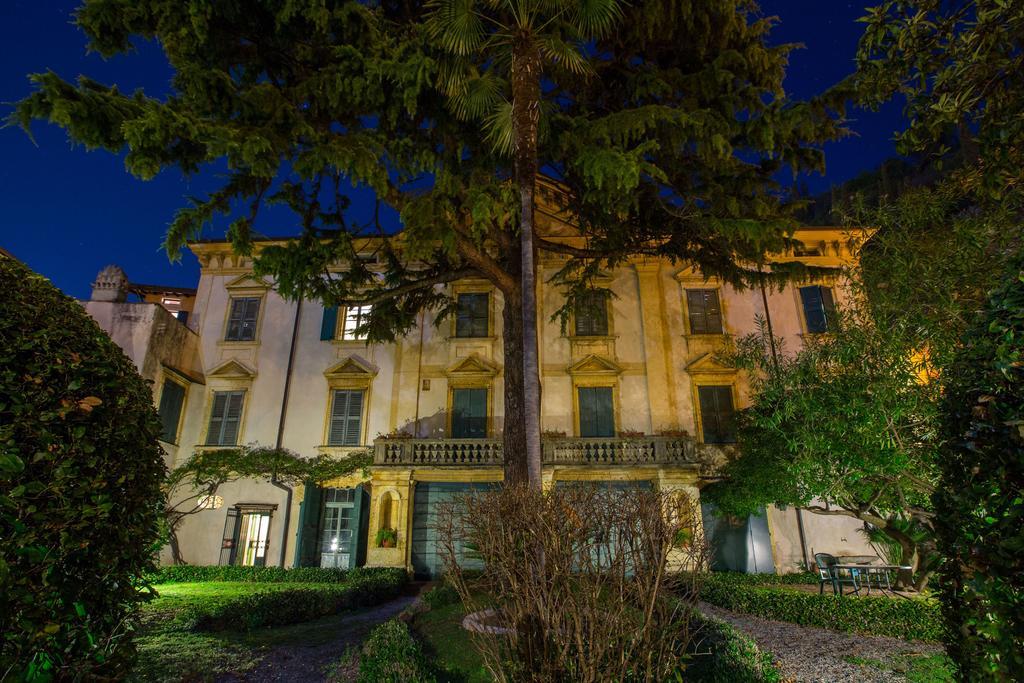 Il Batti Apartment Water Front And Private Beach Toscolano-Maderno Exterior foto