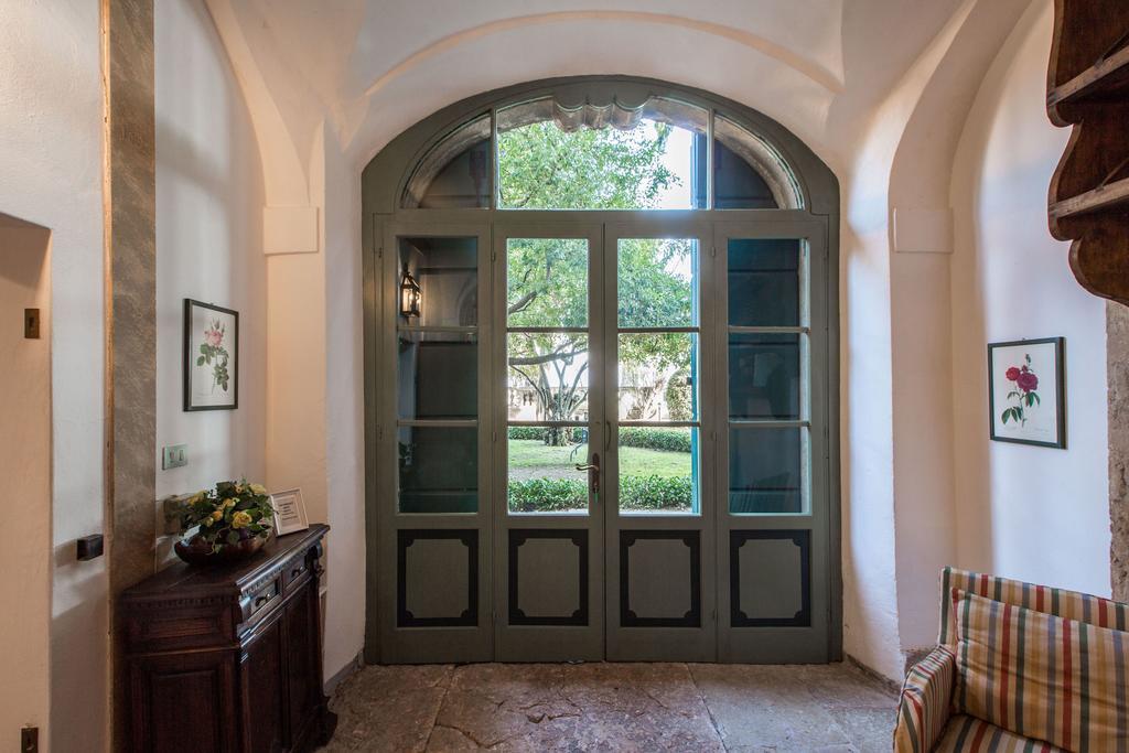 Il Batti Apartment Water Front And Private Beach Toscolano-Maderno Exterior foto