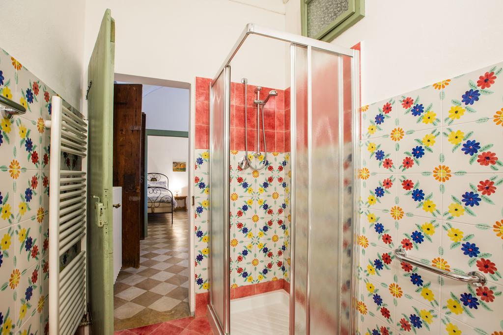 Il Batti Apartment Water Front And Private Beach Toscolano-Maderno Exterior foto